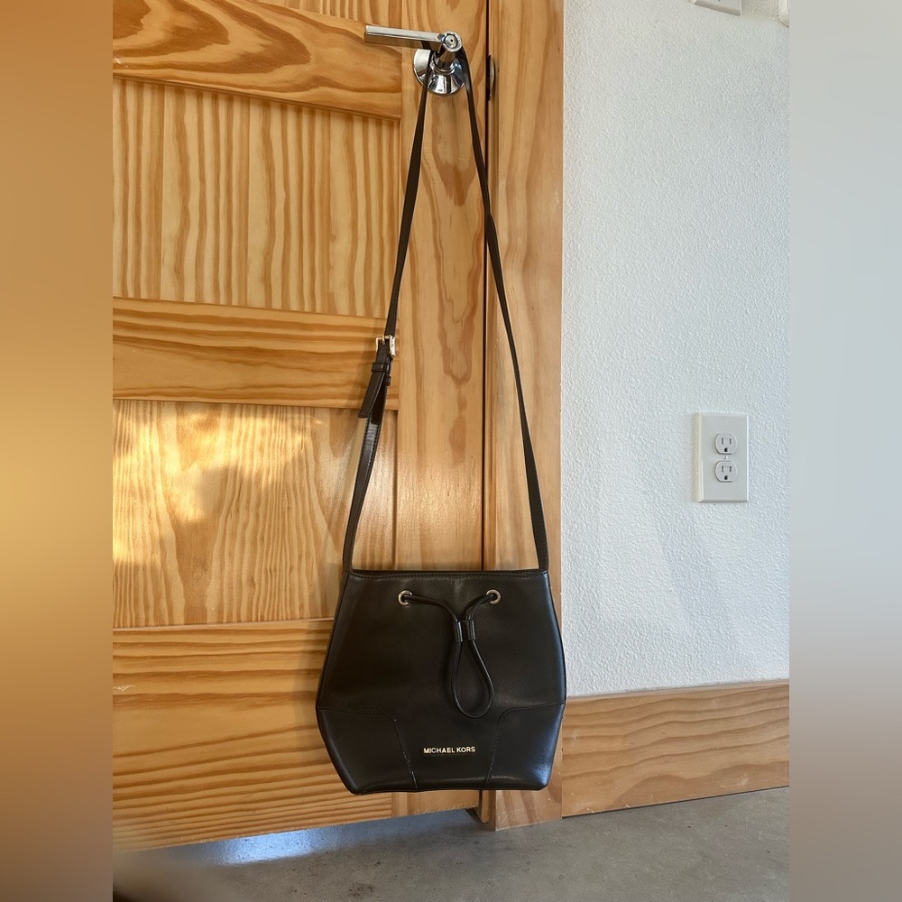 Michael Kors bucket purse